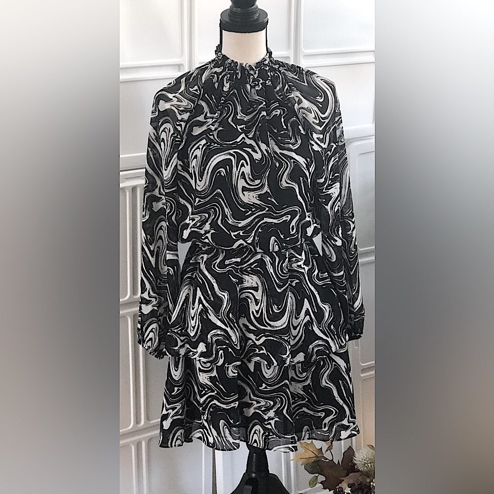 Brand New-Scoop NYC-Women’s Smock Neck Tier Mini-Dress